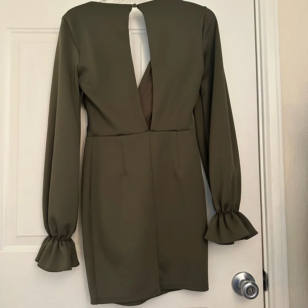 Missguided+ Olive Long Sleeve Dress - Picture 2 of 2